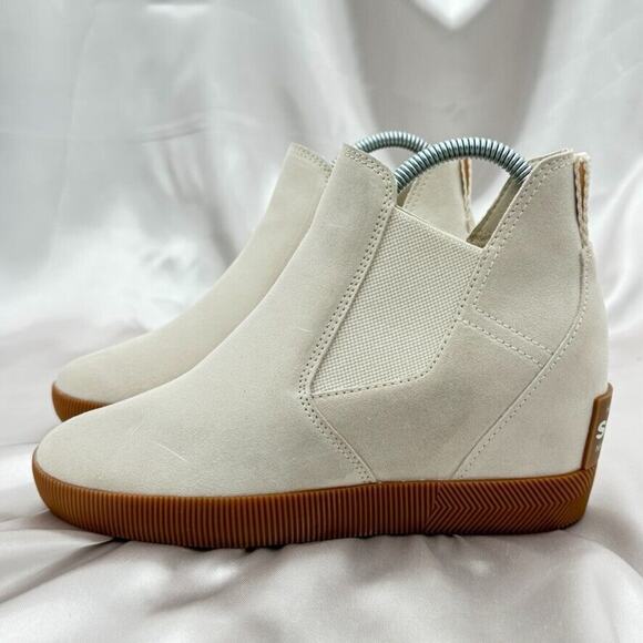 Sorel Out N About Wedge II White Waterproof Slip-On Shoes Booties Women Size 7 - Picture 1 of 16